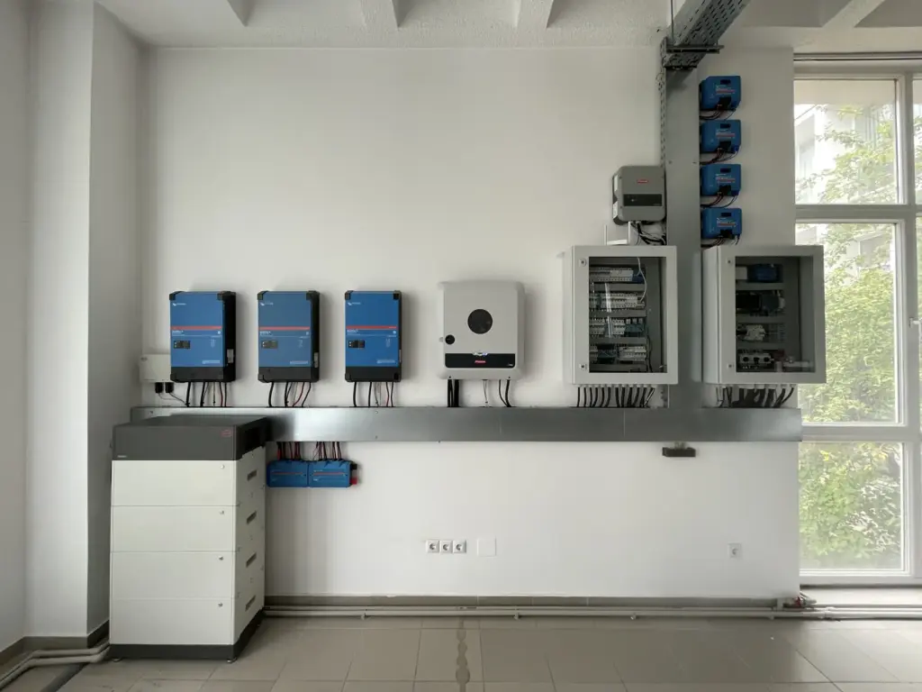 Vedere de ansamblu a laboratorului